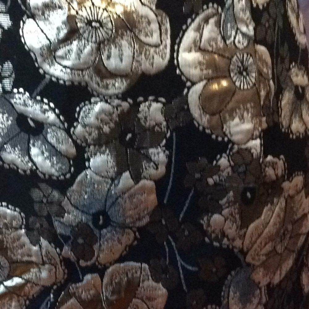 IINA  FOIL FLORAL DRESS - Picture 5 of 7